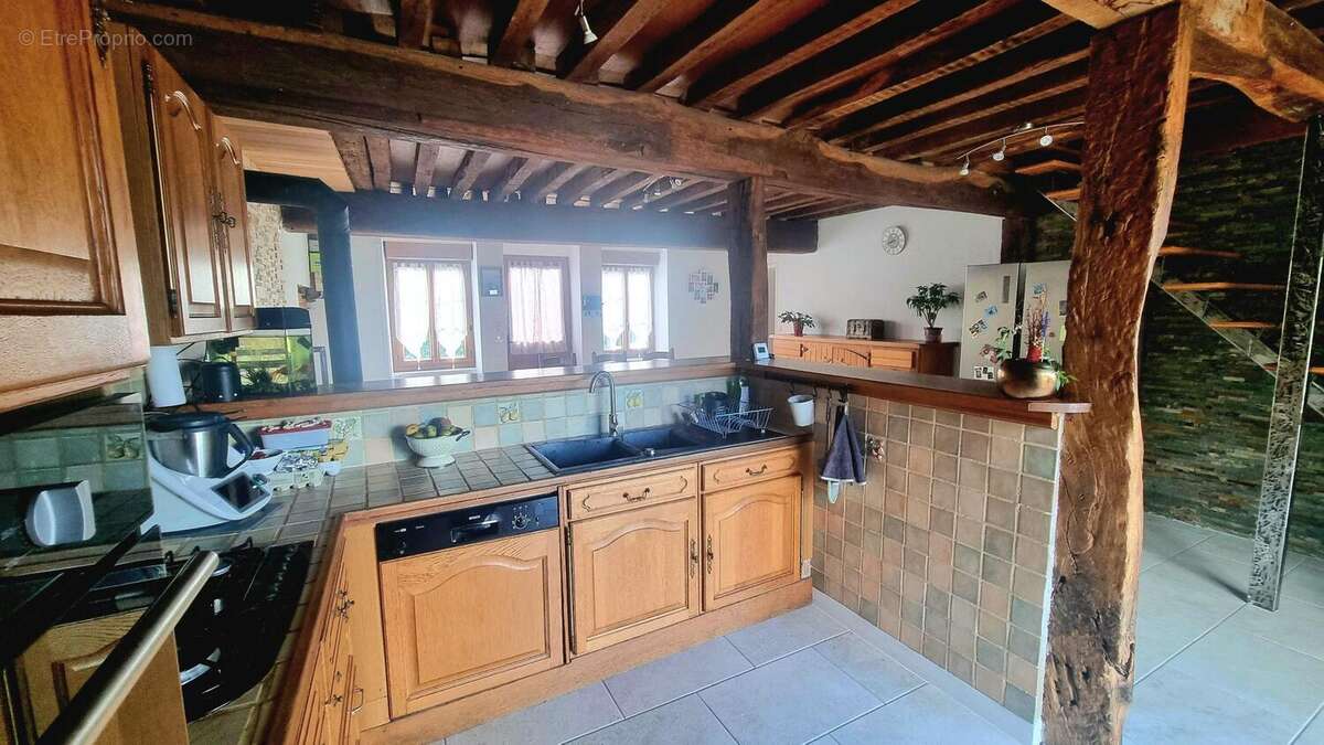 Photo 6 - Maison à QUARRE-LES-TOMBES