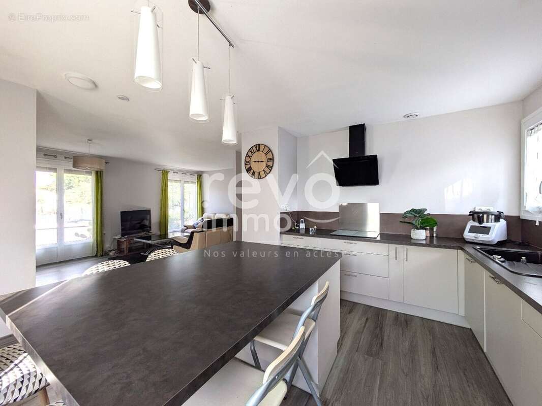 Maison à ROCHESERVIERE