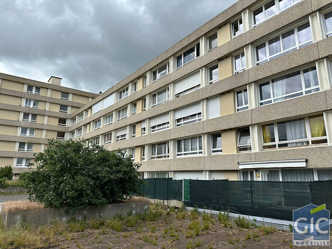 Appartement à HEROUVILLE-SAINT-CLAIR