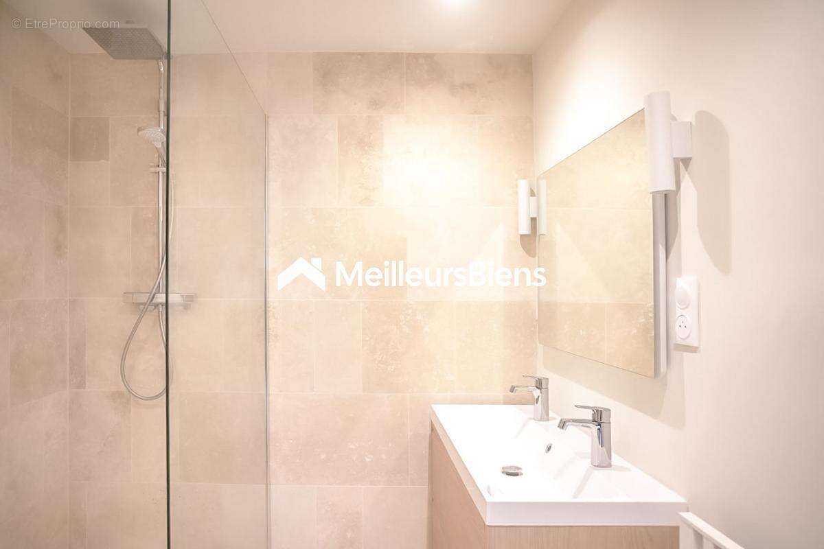 Appartement à PARIS-13E