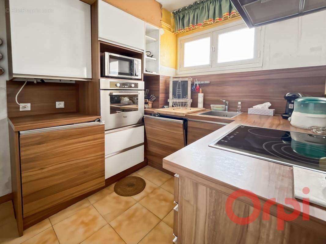 Appartement à CARRY-LE-ROUET