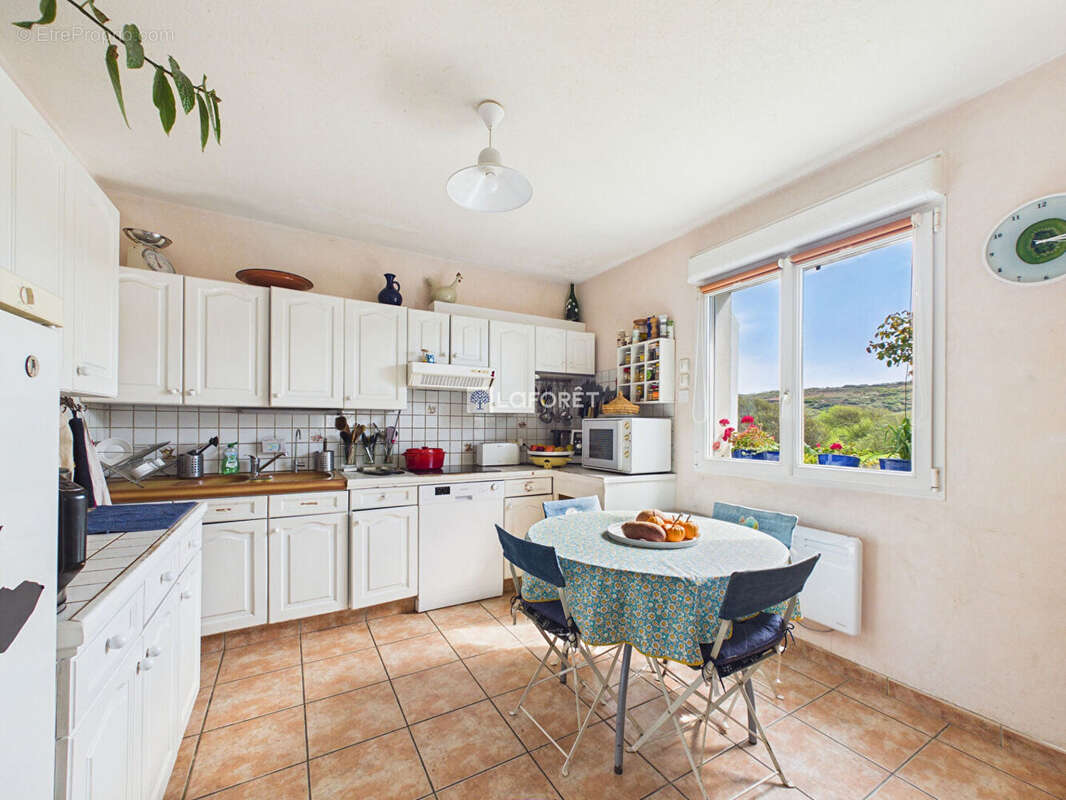 Maison à CLEDEN-CAP-SIZUN