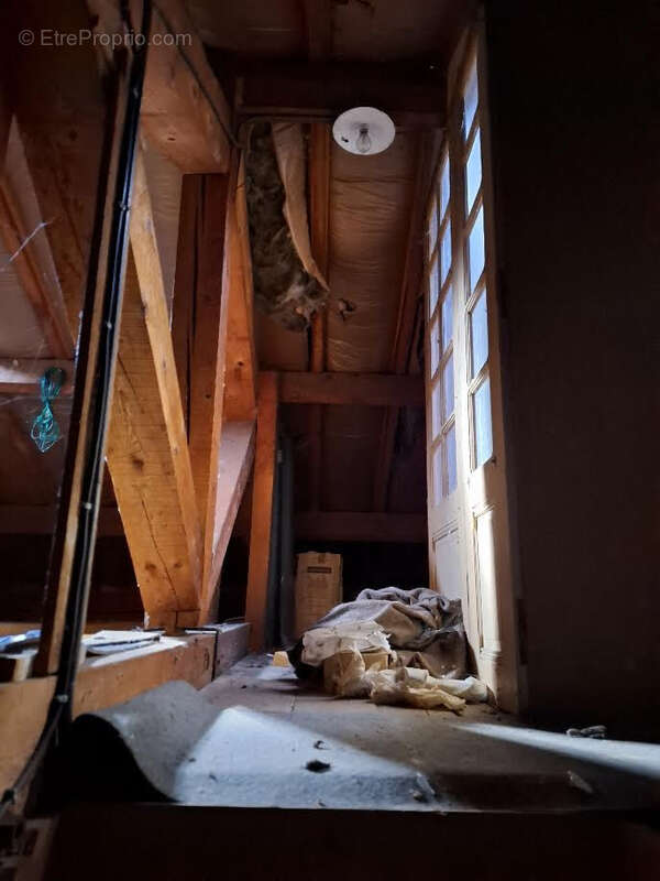 Maison à SAINT-MARTIN-DE-VALAMAS