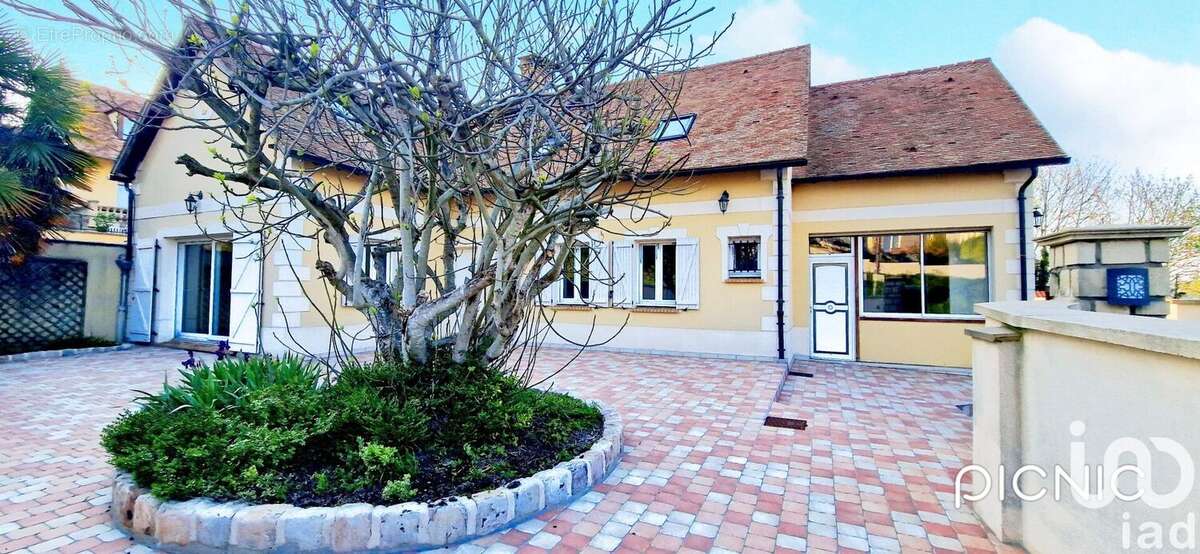 Photo 2 - Maison à BONNIERES-SUR-SEINE