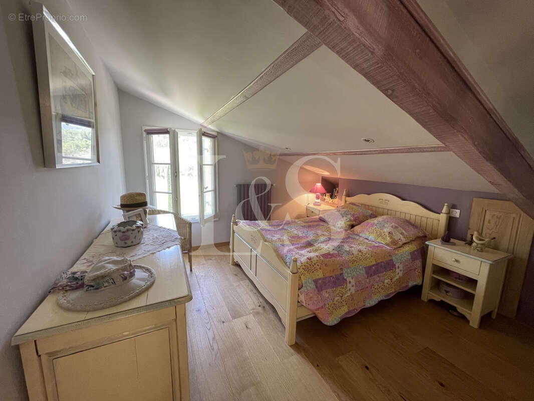 Maison à MALAUCENE