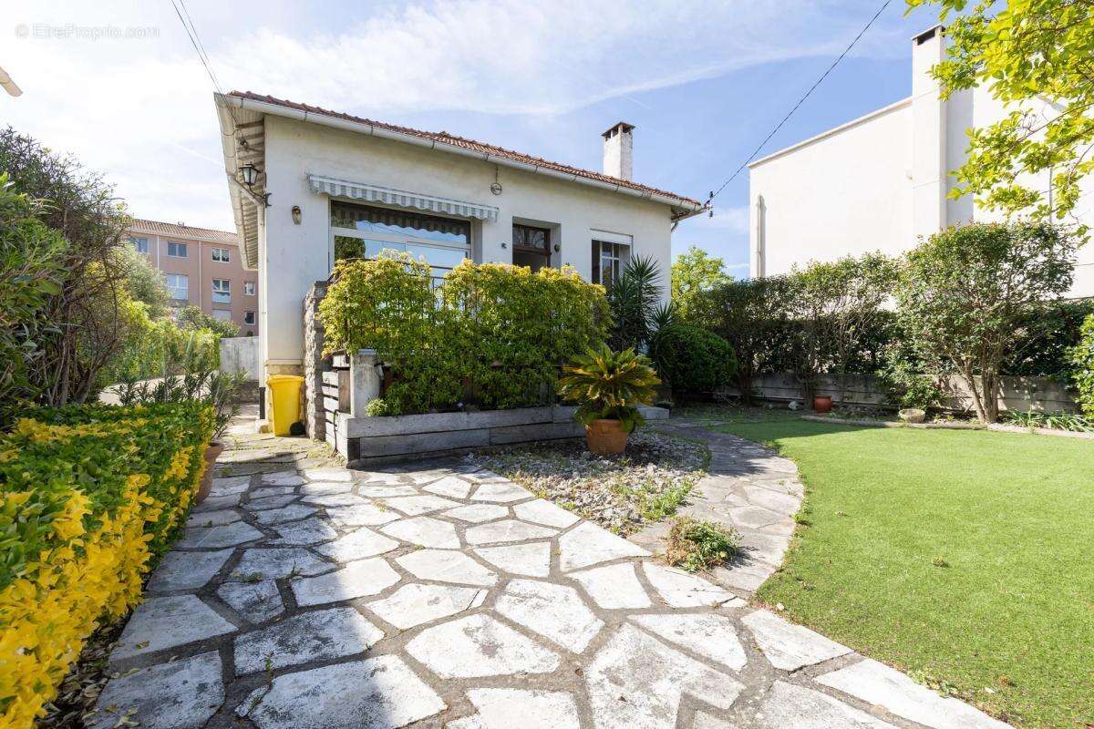 Maison à MARSEILLE-9E