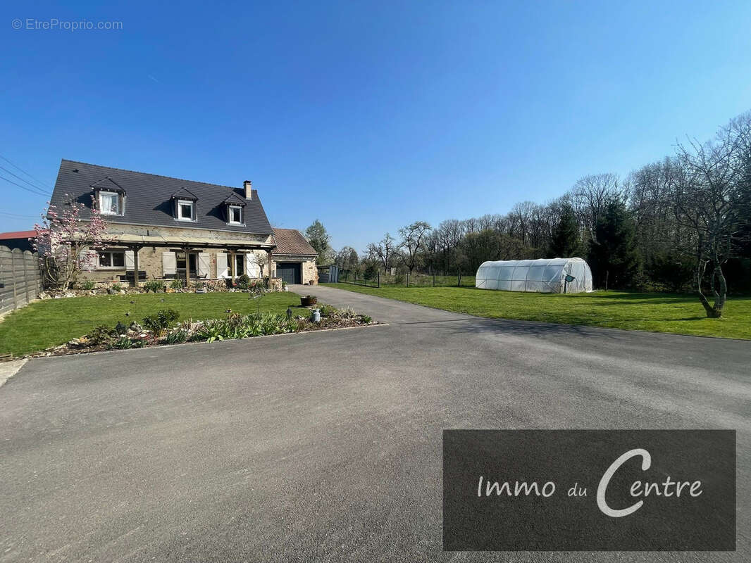 Maison à MONTMIRAIL