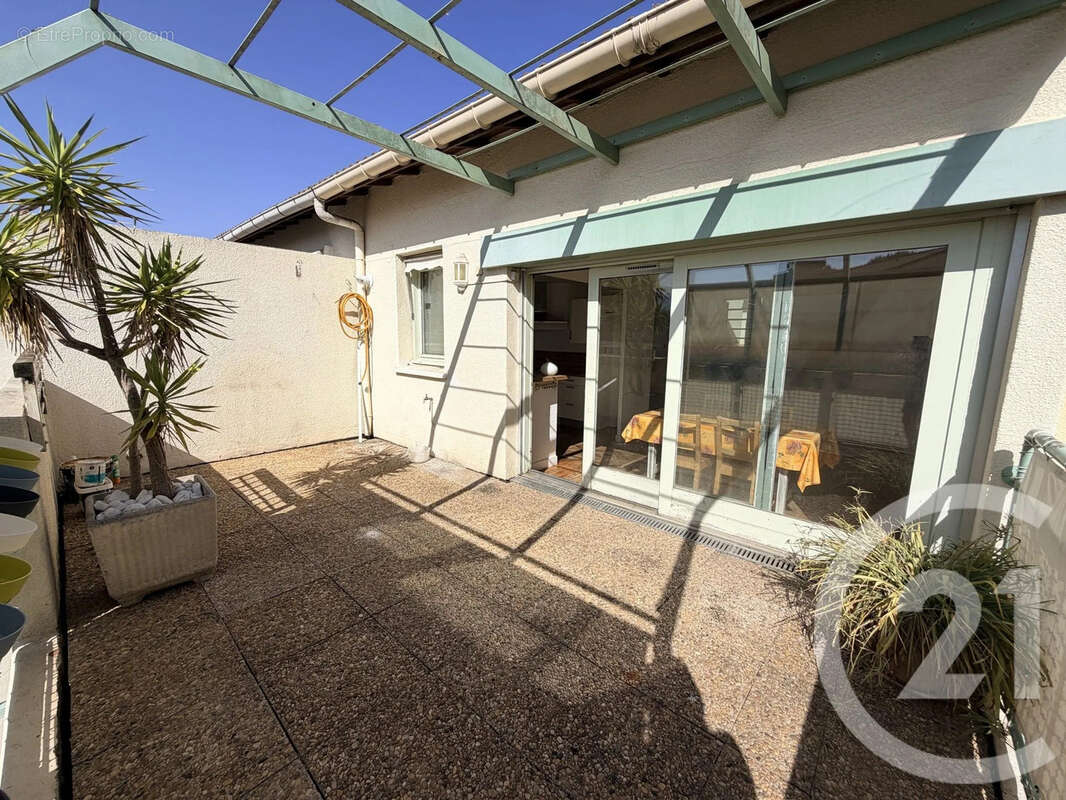 Appartement à VALBONNE