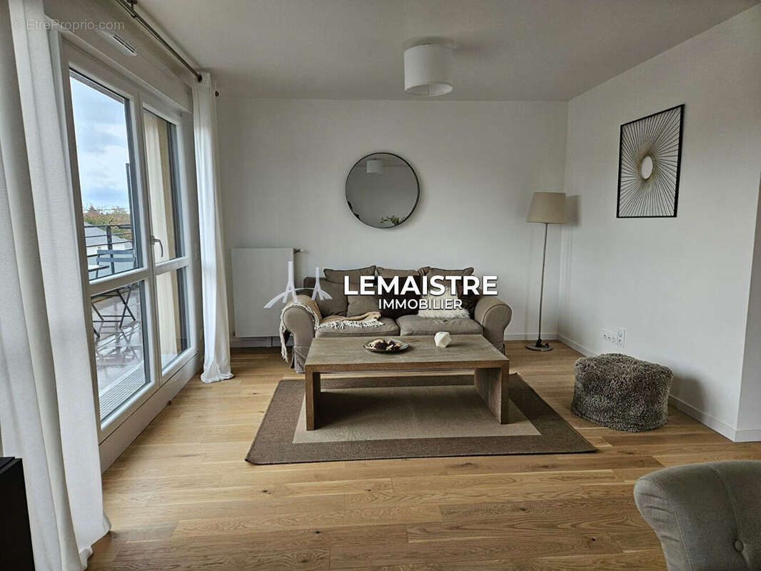 Appartement à MONT-SAINT-AIGNAN
