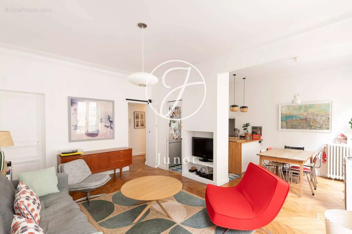 Appartement à PARIS-18E