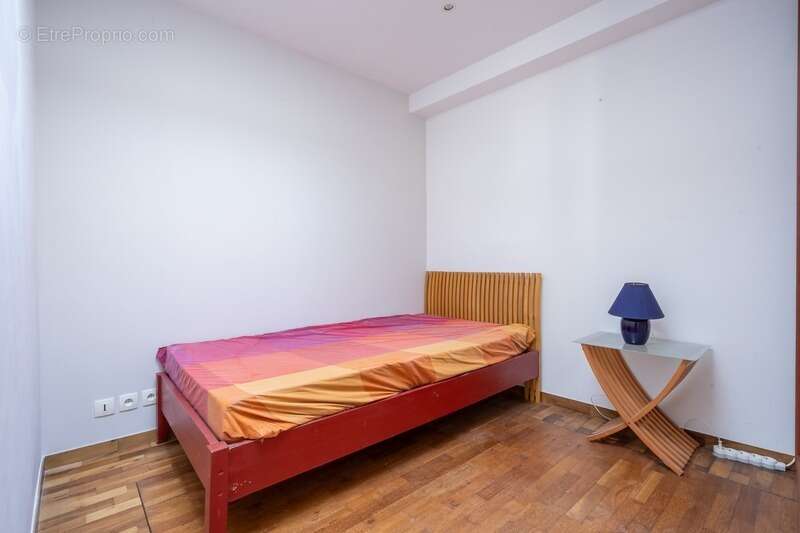 Maison à LE PERREUX-SUR-MARNE