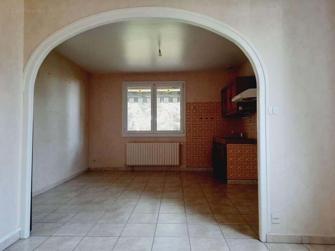 Maison à AGON-COUTAINVILLE