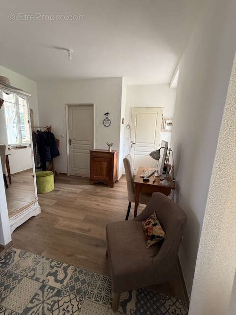 Maison à BONNES
