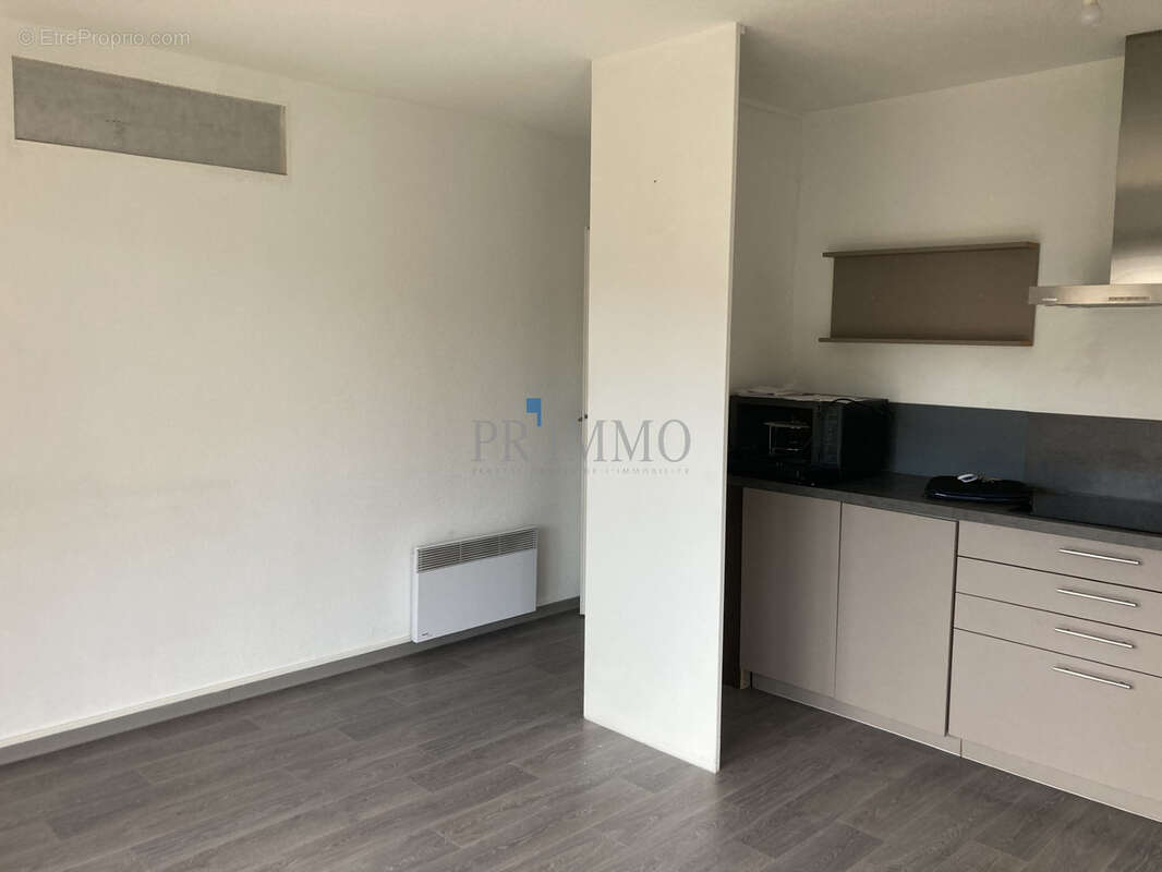 Appartement à PUGET-SUR-ARGENS