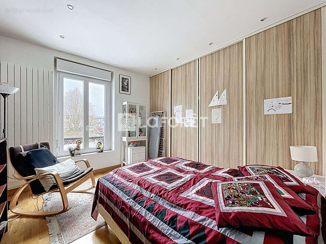 Appartement à CHATILLON