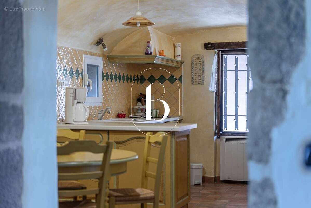 Maison à BARJAC