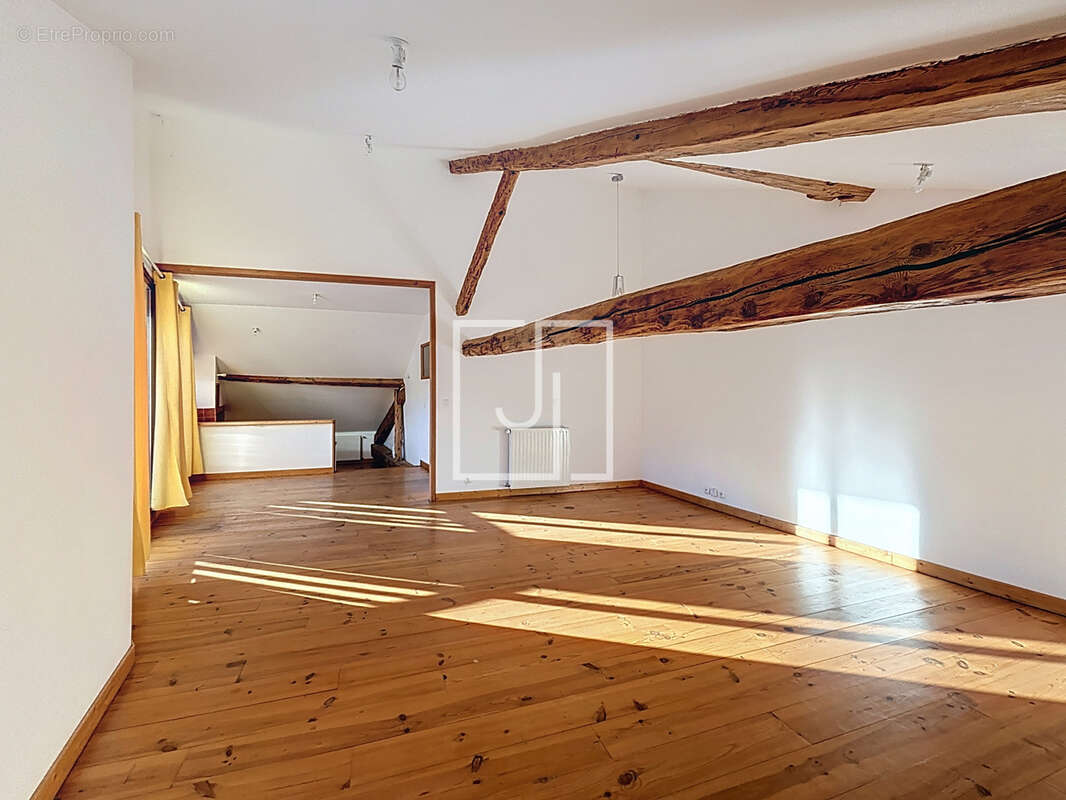 Appartement à JAUSIERS