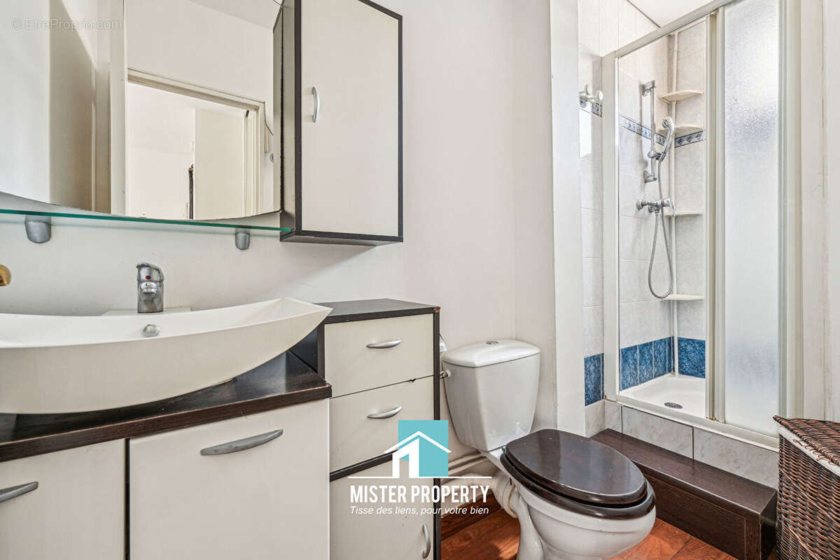 Appartement à LEVALLOIS-PERRET