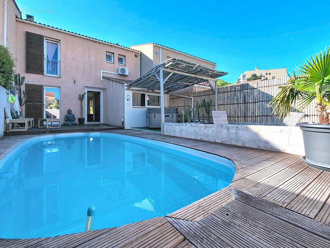 Maison à MARSEILLE-10E