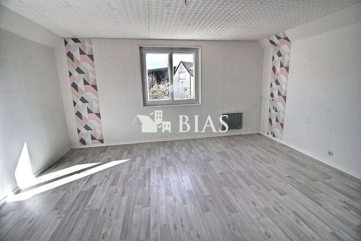 Maison à BOURG-ACHARD