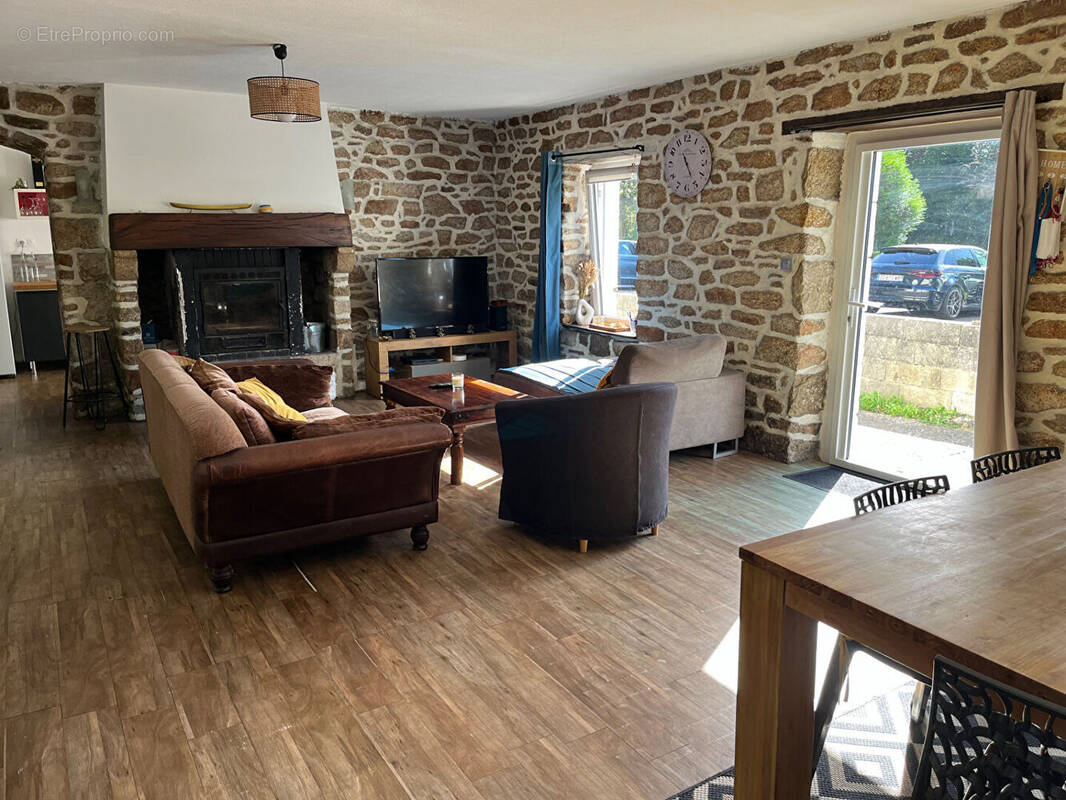 Maison à ERGUE-GABERIC