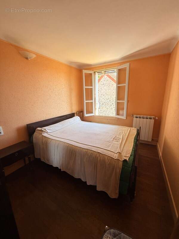Maison en pierre de 126m², 4 chambres, avec grange 65 000 € - photo 10