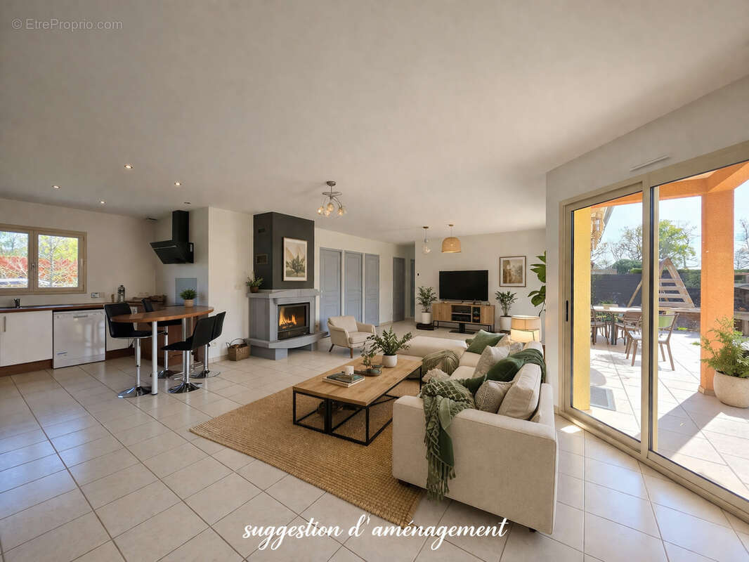 Maison à PUY-GUILLAUME