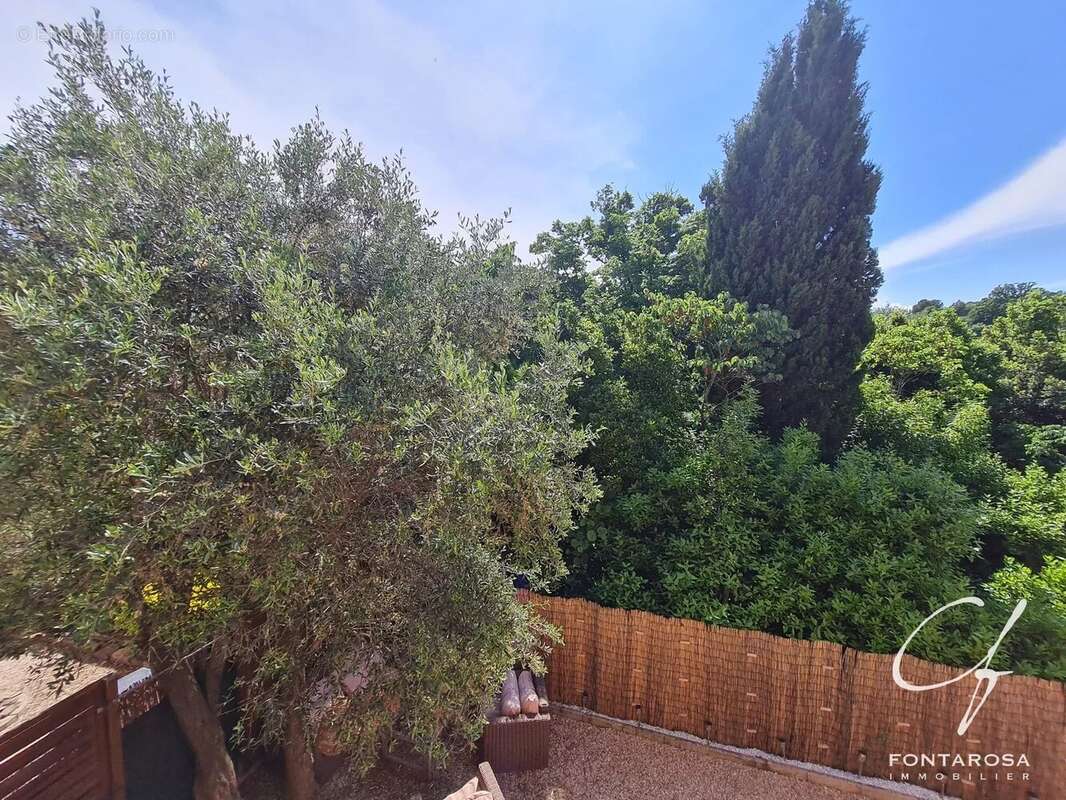 Appartement à FREJUS