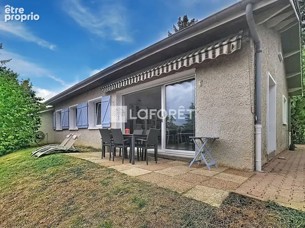 Maison de plain-pied 140 m², genay au calme avec grand terrain arboré - photo 6