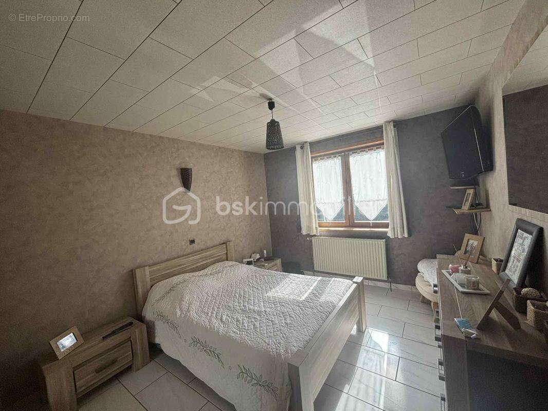 Maison à GUE-D'HOSSUS