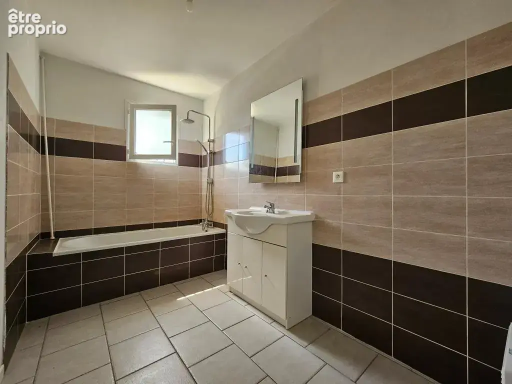 St yzan maison 3 chambres avec garage - photo 3