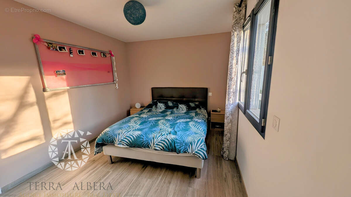 Maison à LAROQUE-DES-ALBERES