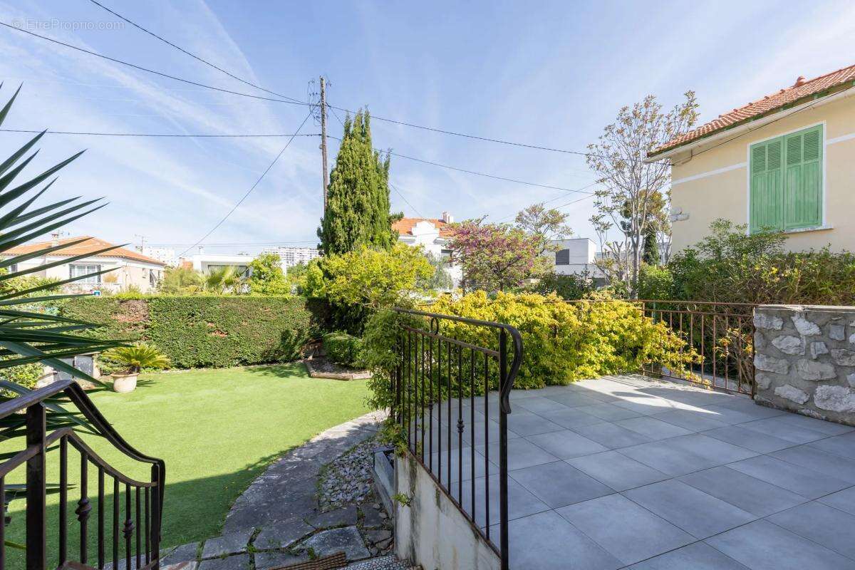 Maison à MARSEILLE-9E