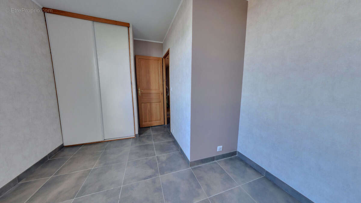 Appartement à ROISSY-EN-BRIE