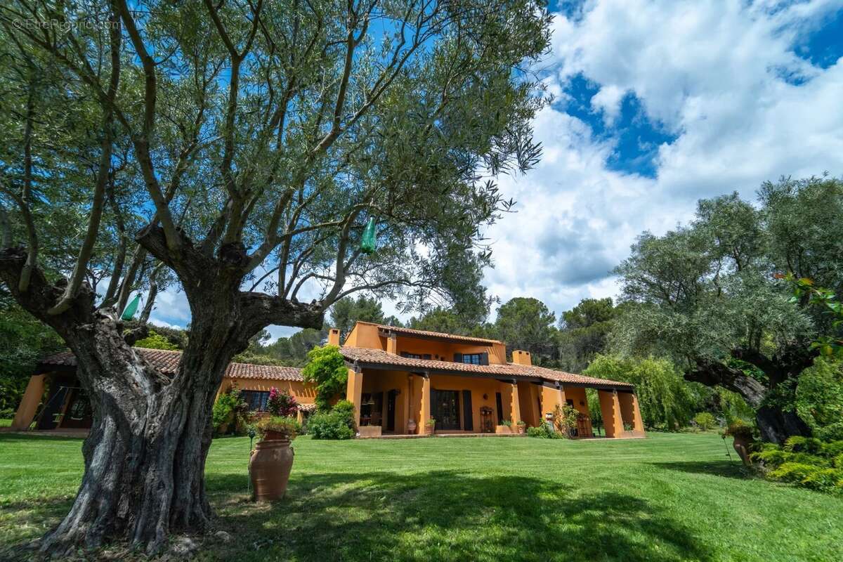 Maison à SAINT-MARC-JAUMEGARDE