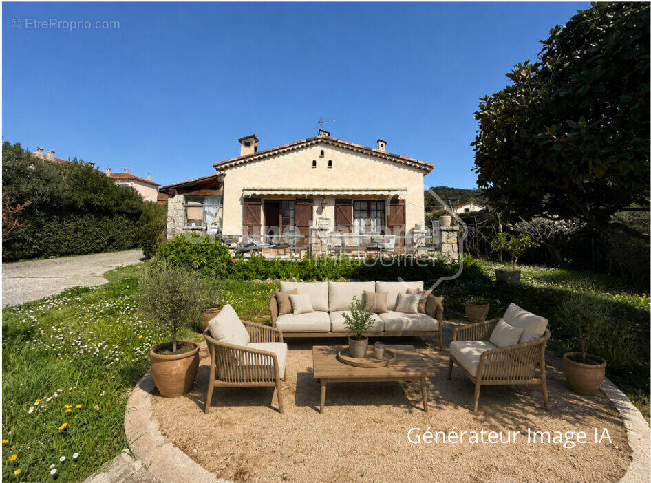 Maison à PEGOMAS