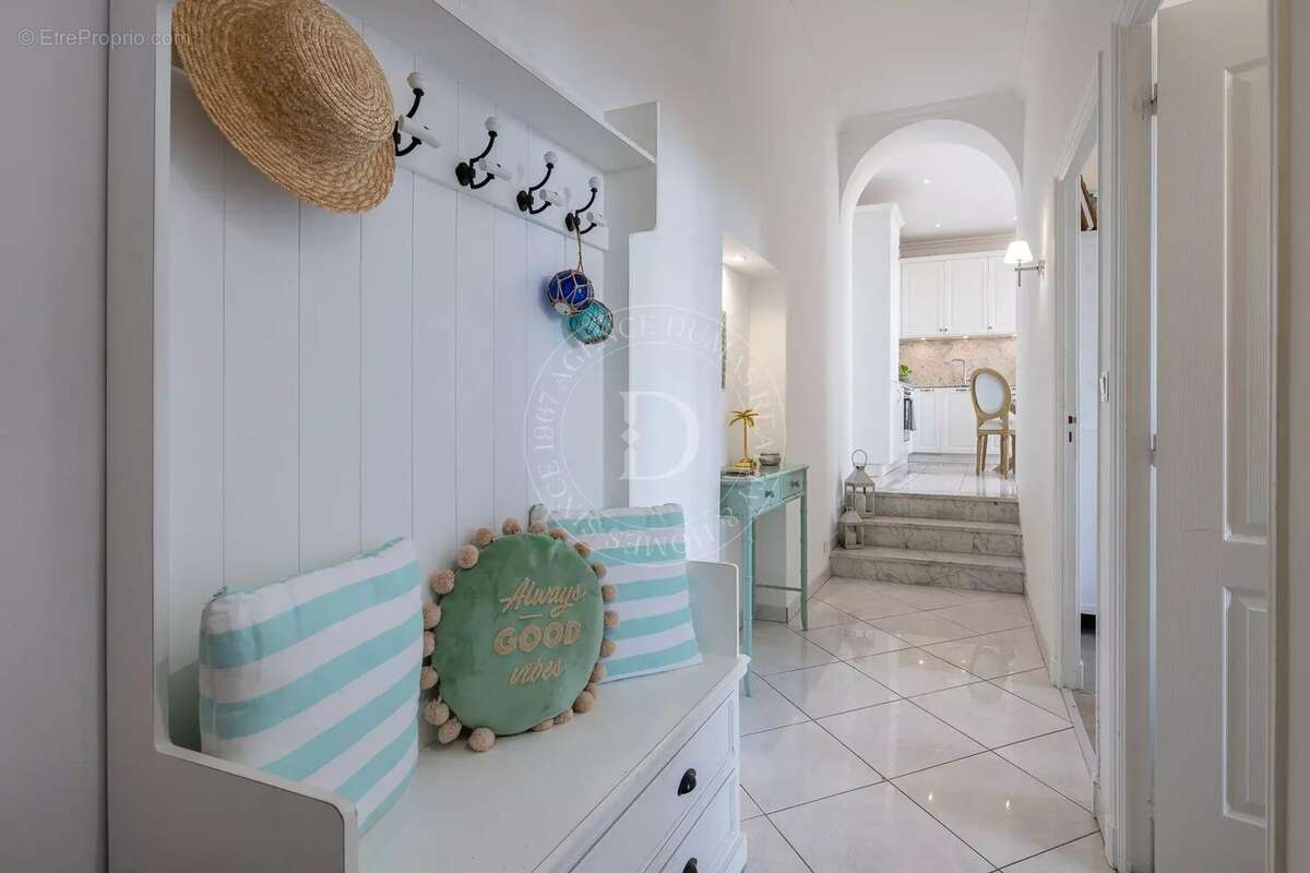 Appartement à BEAULIEU-SUR-MER