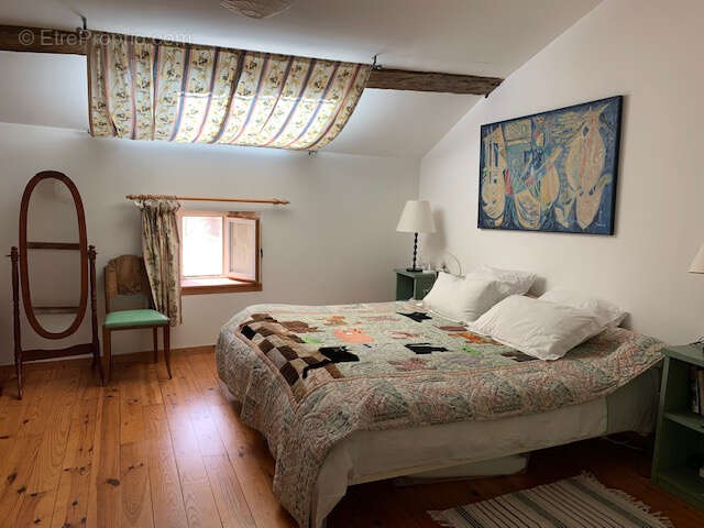 Maison à SAINT-THOMAS-DE-CONAC