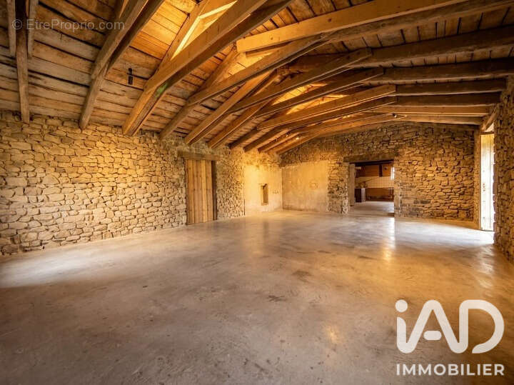 Maison 160 m² à Pailhares  - photo 8