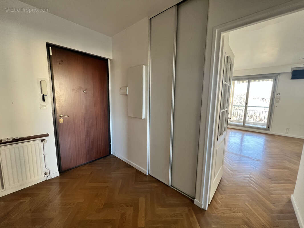 Appartement à TASSIN-LA-DEMI-LUNE