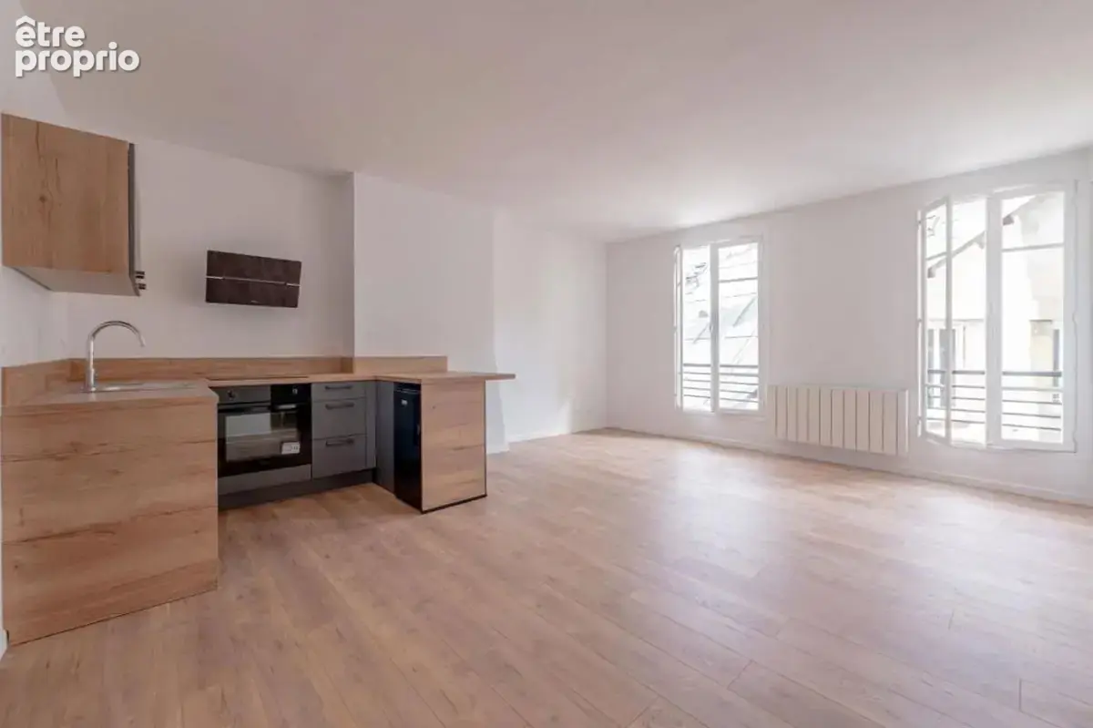 Appartement à PARIS-3E
