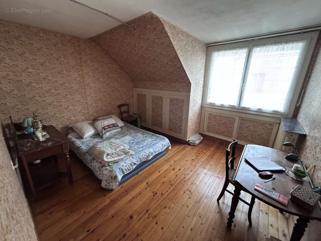 Maison à YVRE-L'EVEQUE