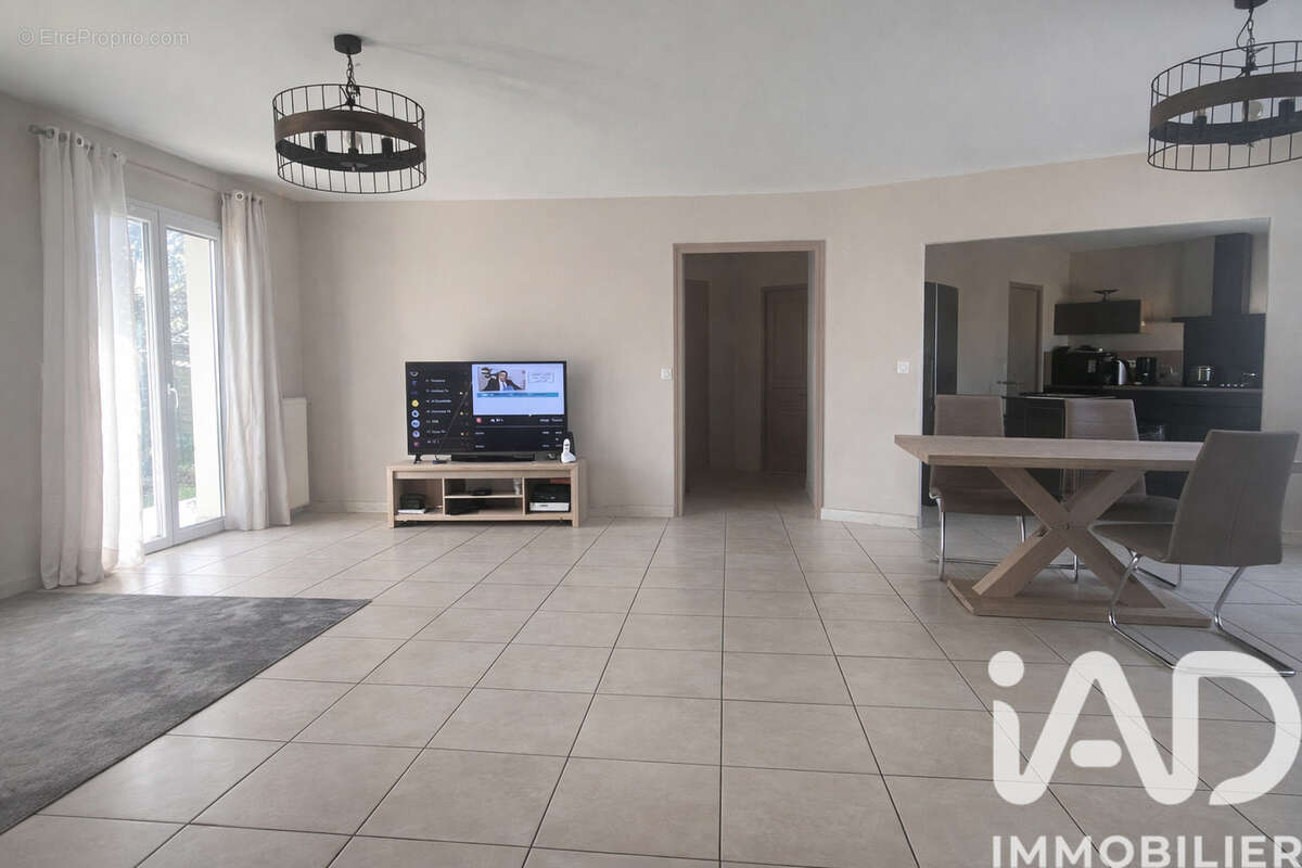 Photo 2 - Maison à VILLENAVE-D'ORNON