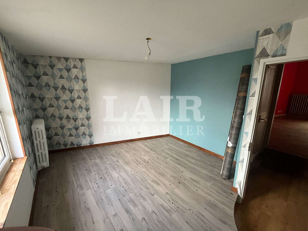 Maison à LE MELE-SUR-SARTHE