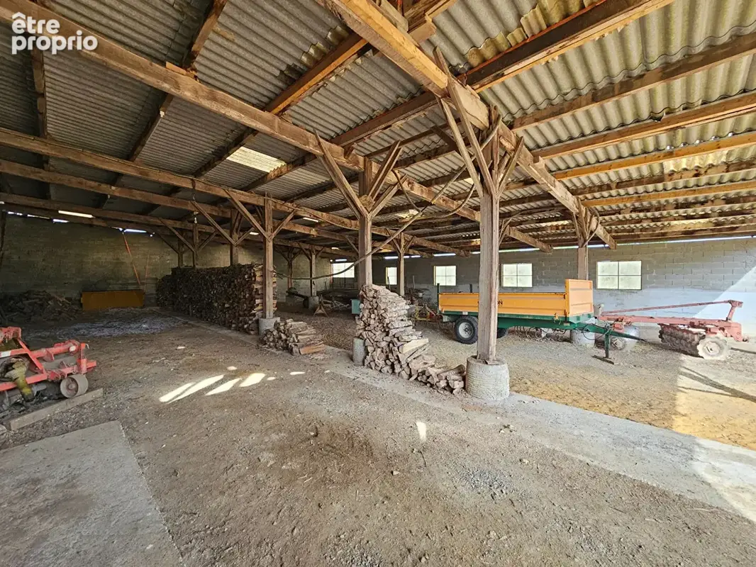 Ancienne propriété agricole avec dépendances au calme - photo 12