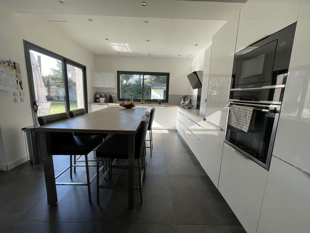 Maison à LA ROCHETTE