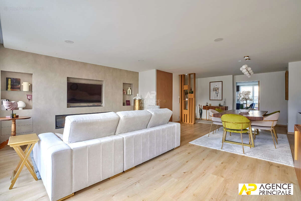 Appartement  6 pièce(s) 125.57 m2 -exclusivite - ascenseur - photo 2