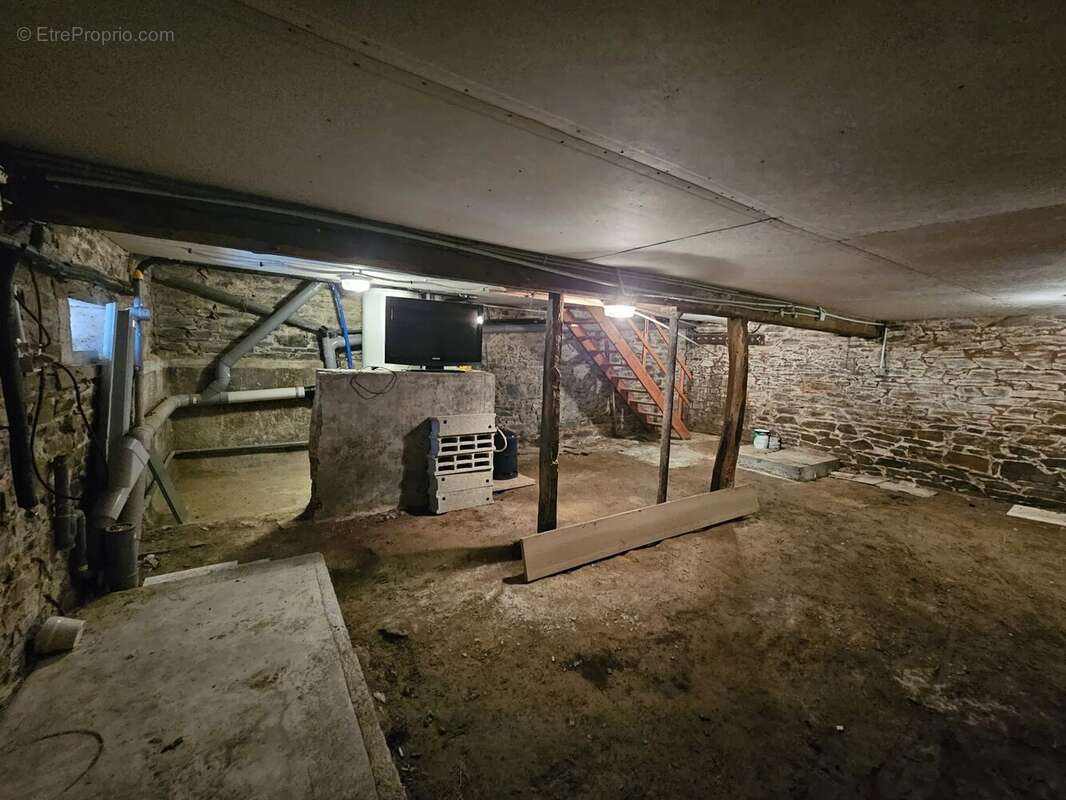 Maison à MONTEMBOEUF
