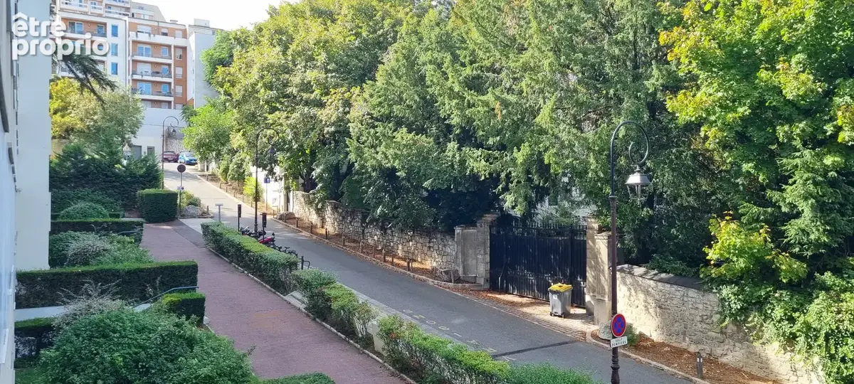 3 pièces confortable de 77m2 / à proximité immédiate des commerces/transports et écoles - photo 16