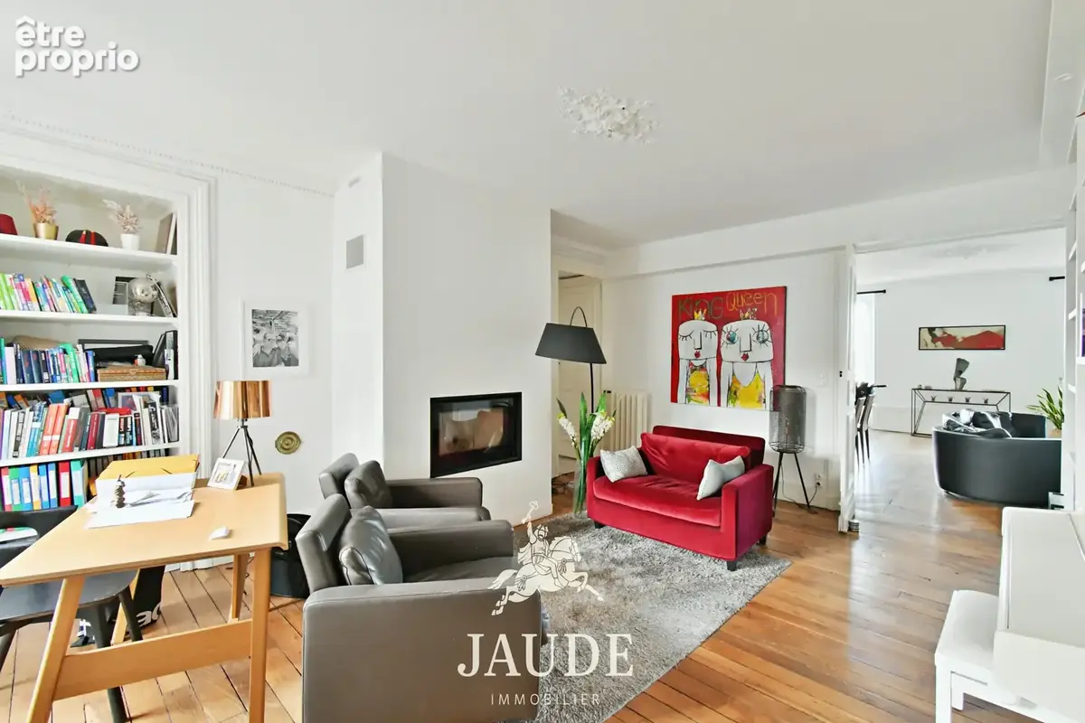 Appartement de caractère de 267,12 m2 au dernier étage avec ascenseur   2 rue Blaise Pascal, Clermont-Ferrand - photo 2